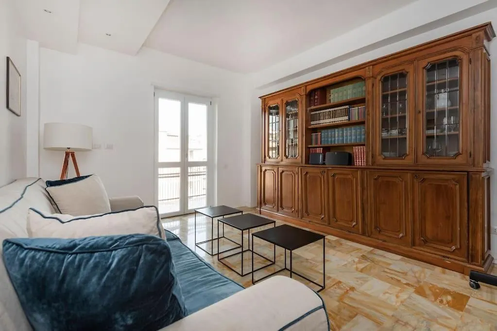 Vatican Dome View Apartment Rome Italy